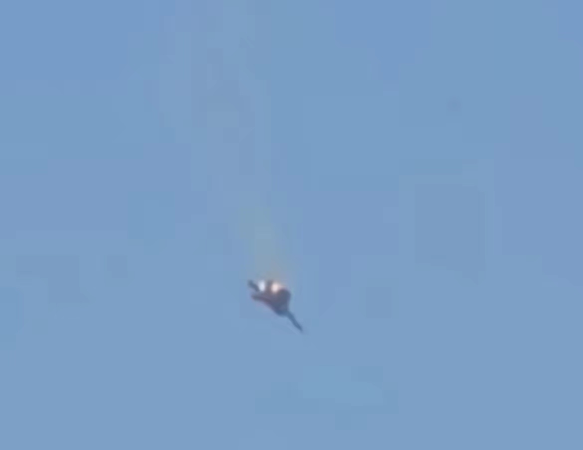 多架美军战机坠毁落在科威特了，差点被当地人揍！ 