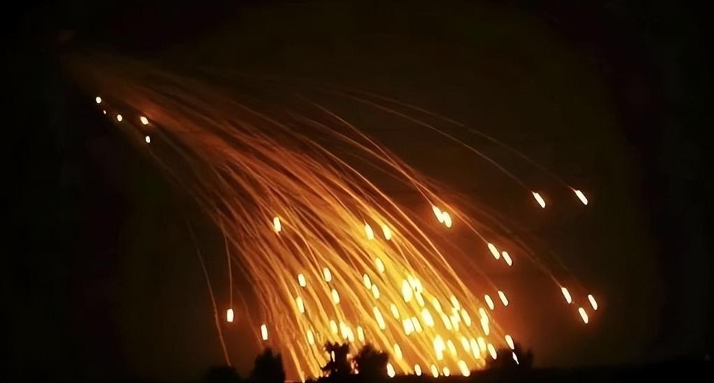 法国世界报：中国能源储备的前瞻性

法国世界报表示，中国是全球最大的石油进口国，