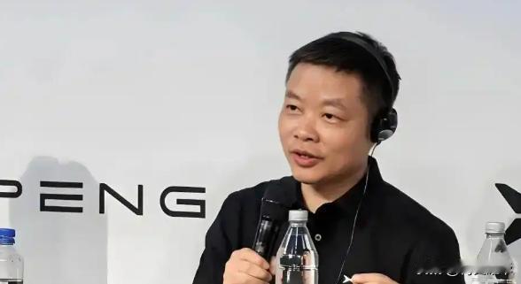 插播一条新闻，聊聊何小鹏在欧洲说的那些争议话
 
何小鹏在欧洲接受外媒采访时说的