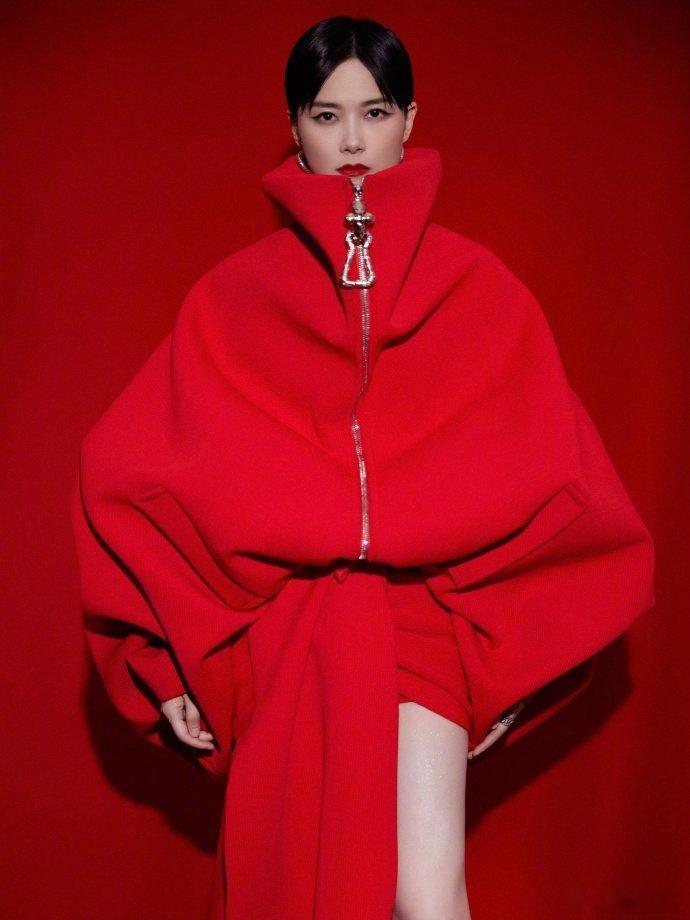 内娱二十一年跨晚压轴的含金量接荔2026 江苏卫视多年来始终坚持“真唱、实力、技