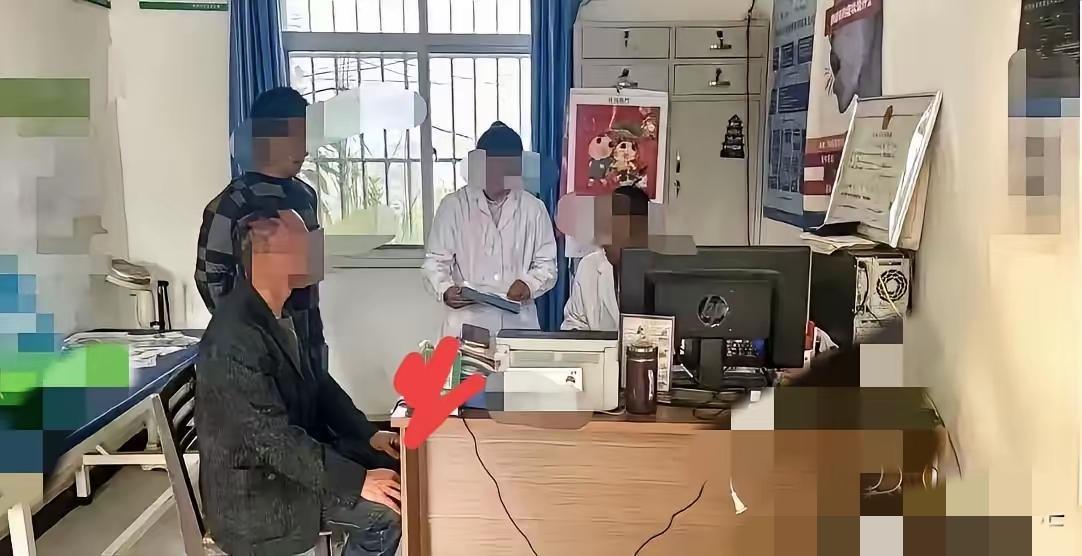 救个人还得倒贴三万二？

   山西大同村医这事，

   真能把人肺气炸！
