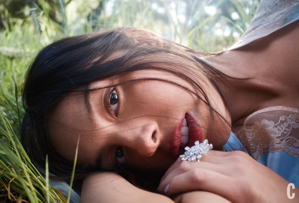 Olivia Rodrigo 新杂志接受好友 Madison Hu 胡紫蕊 的访