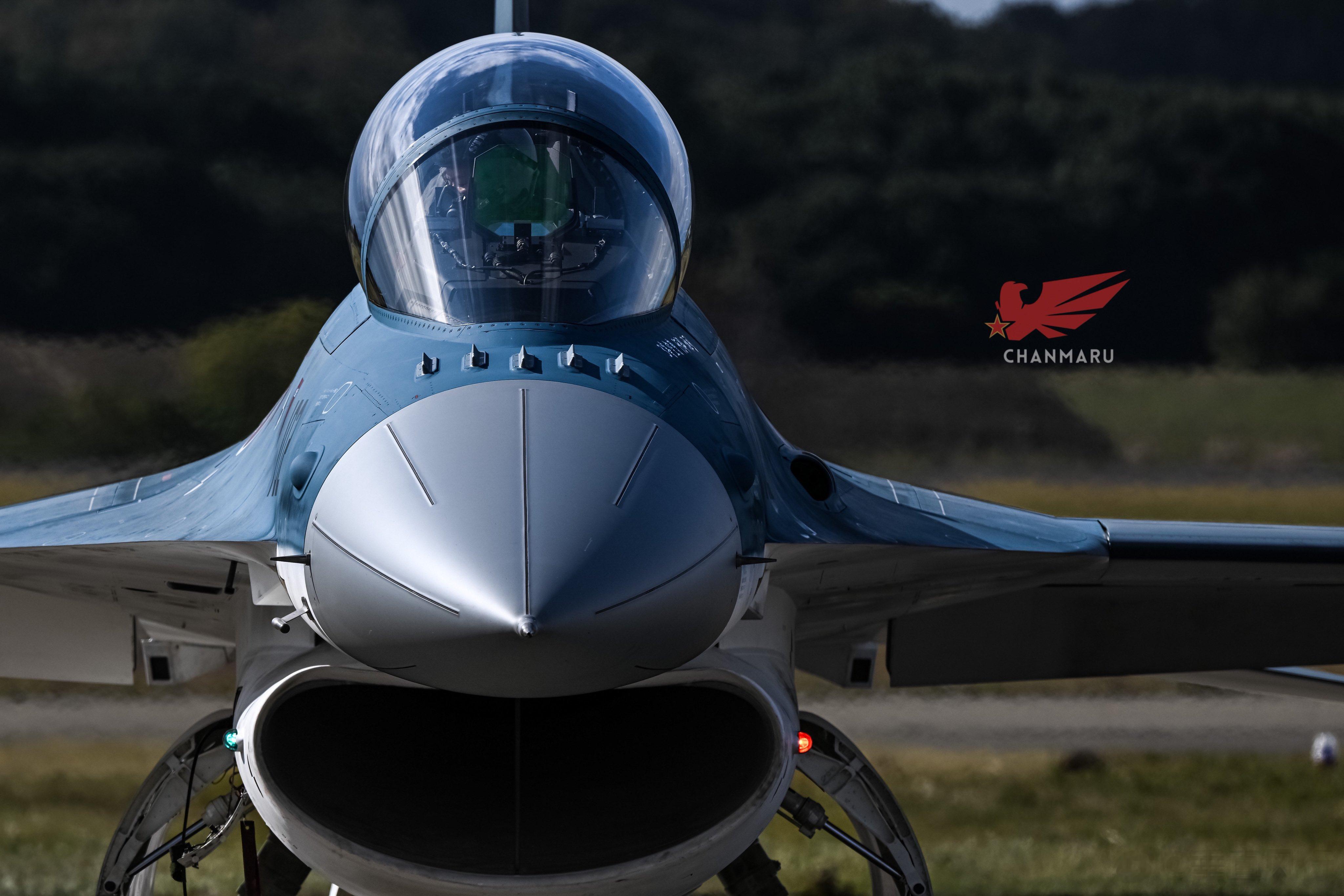 F-2三个原型机大头照#武器装备[超话]##航空[超话]# ​​​