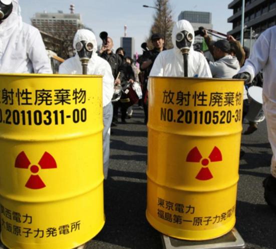 媒体最近甩出一组数据，日本手里攥着44.4吨分离钚，可以一口气攒出5500枚核弹