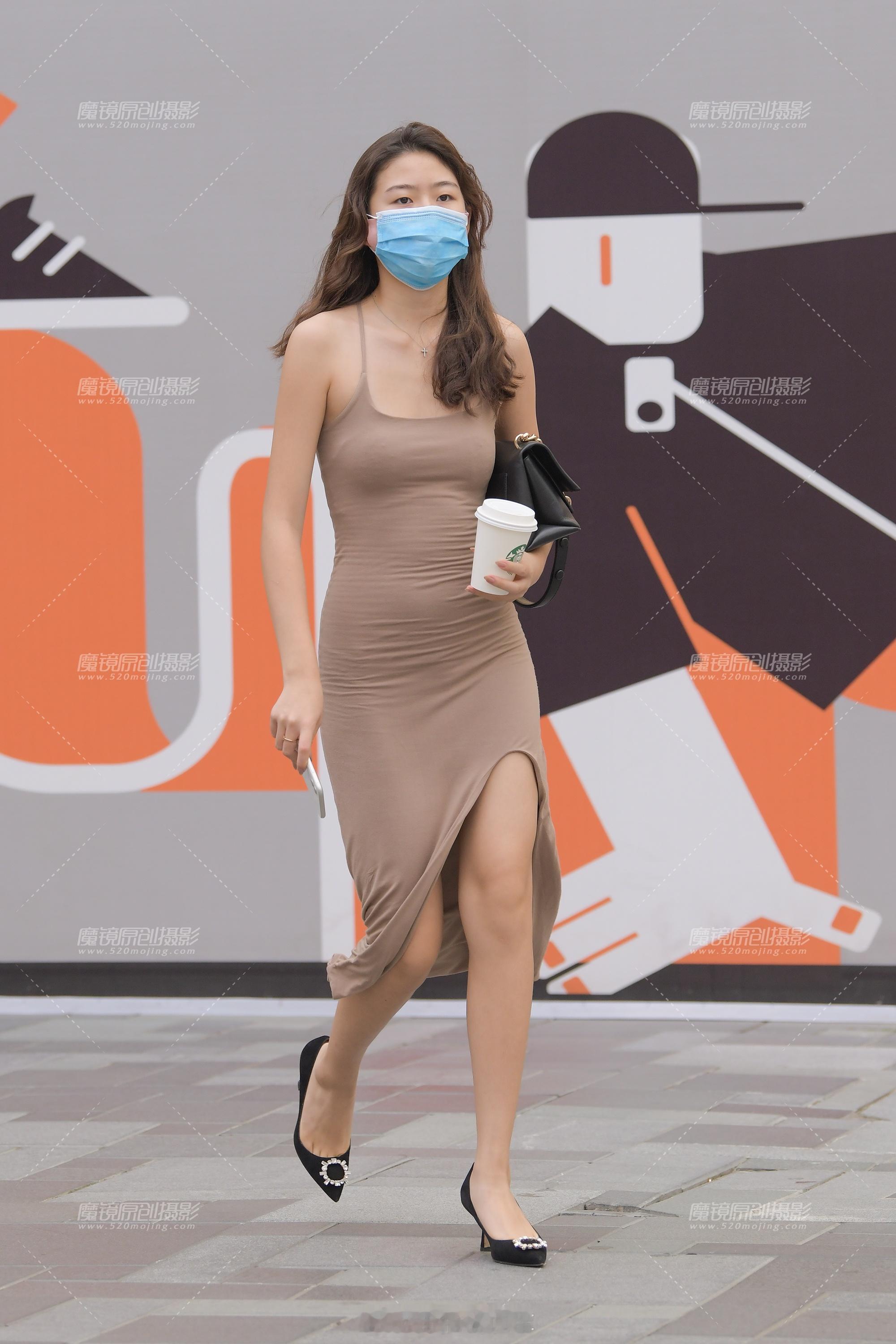 贴身吊带长裙，尽显婀娜身材！ootd ​​​