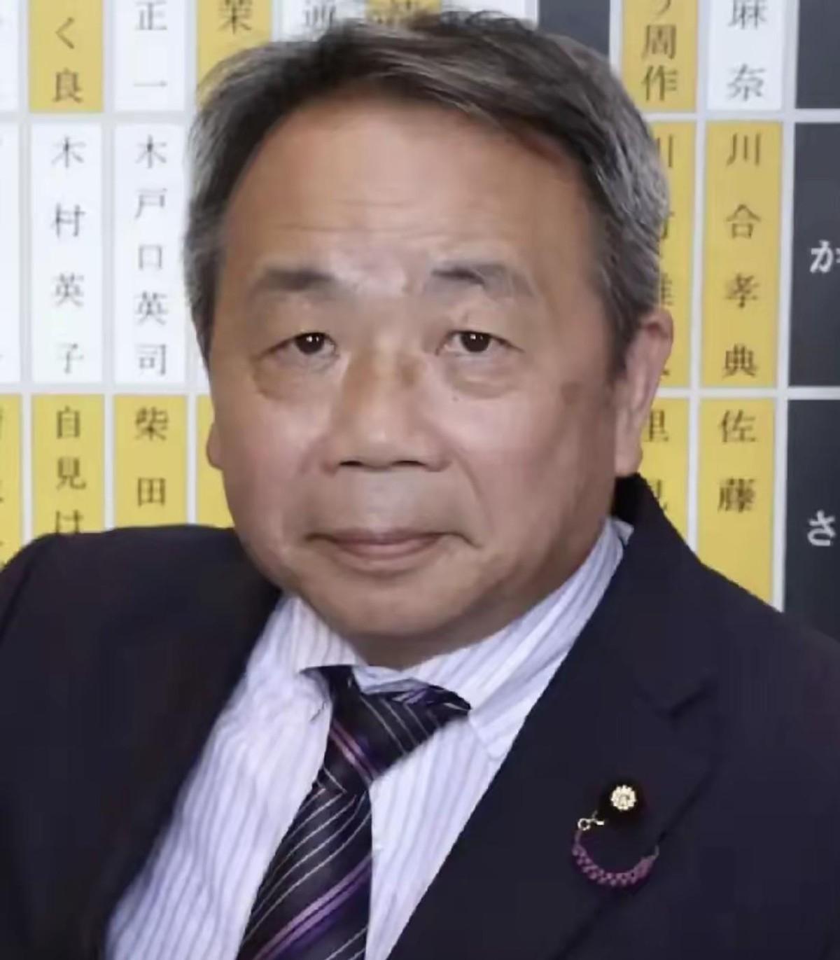 北大哲学系毕业的高材生石平，公派留日却选择叛国投敌，如今当上日本参议员后更是公然