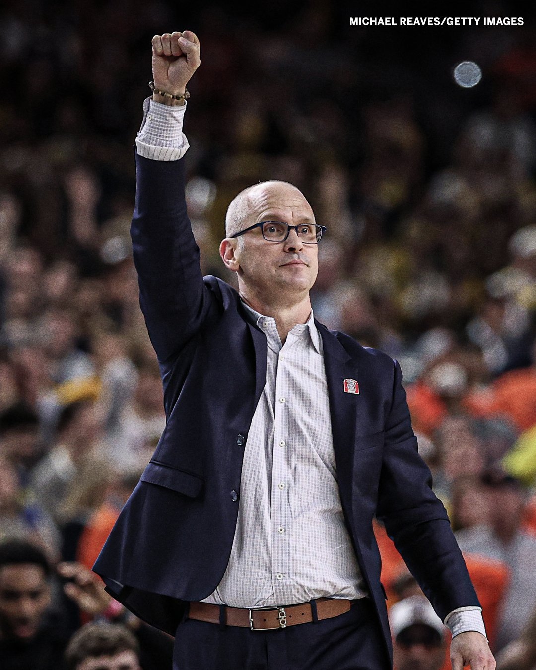 康涅狄格大学71比62击败伊利诺伊，挺进决赛，这也是丹·赫尔利4年里第3次带队打