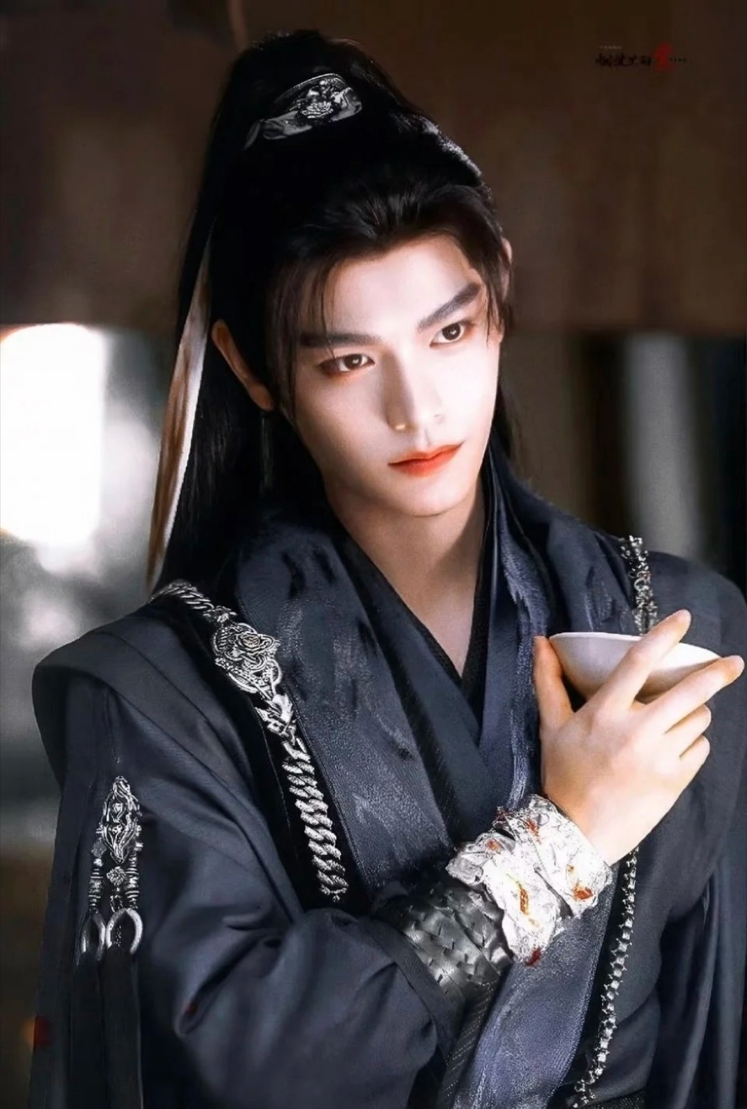 丁禹兮晋江式少年音 好的！以后看小说少年男主的脸和声音就代入小丁了，完全是初入江