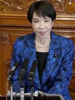 当高市早苗在国会上再次提到要修复中日关系的时候，日本网友坐不住了，你整天说要修复