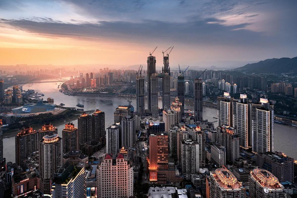 宁波人像精明的船长，福安人像敢出海的舵手。这句话一出来，脑子里立刻跳出几个朋友的