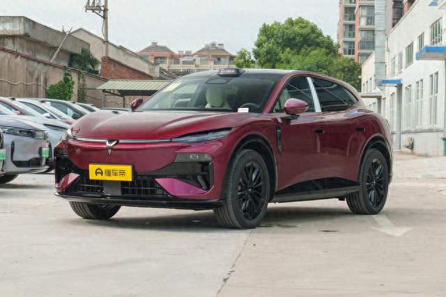 解析岚图追光S：高颜值运动型SUV，标配HUAWEI ADS激光雷达方案