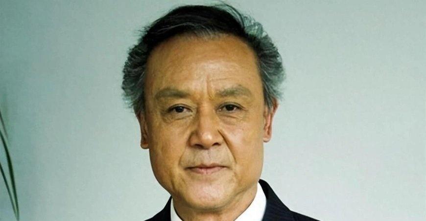 妻子去世11年，女儿远走他乡，85岁达式常忙活大半辈子孤独吗？ 来自@腾讯新闻 