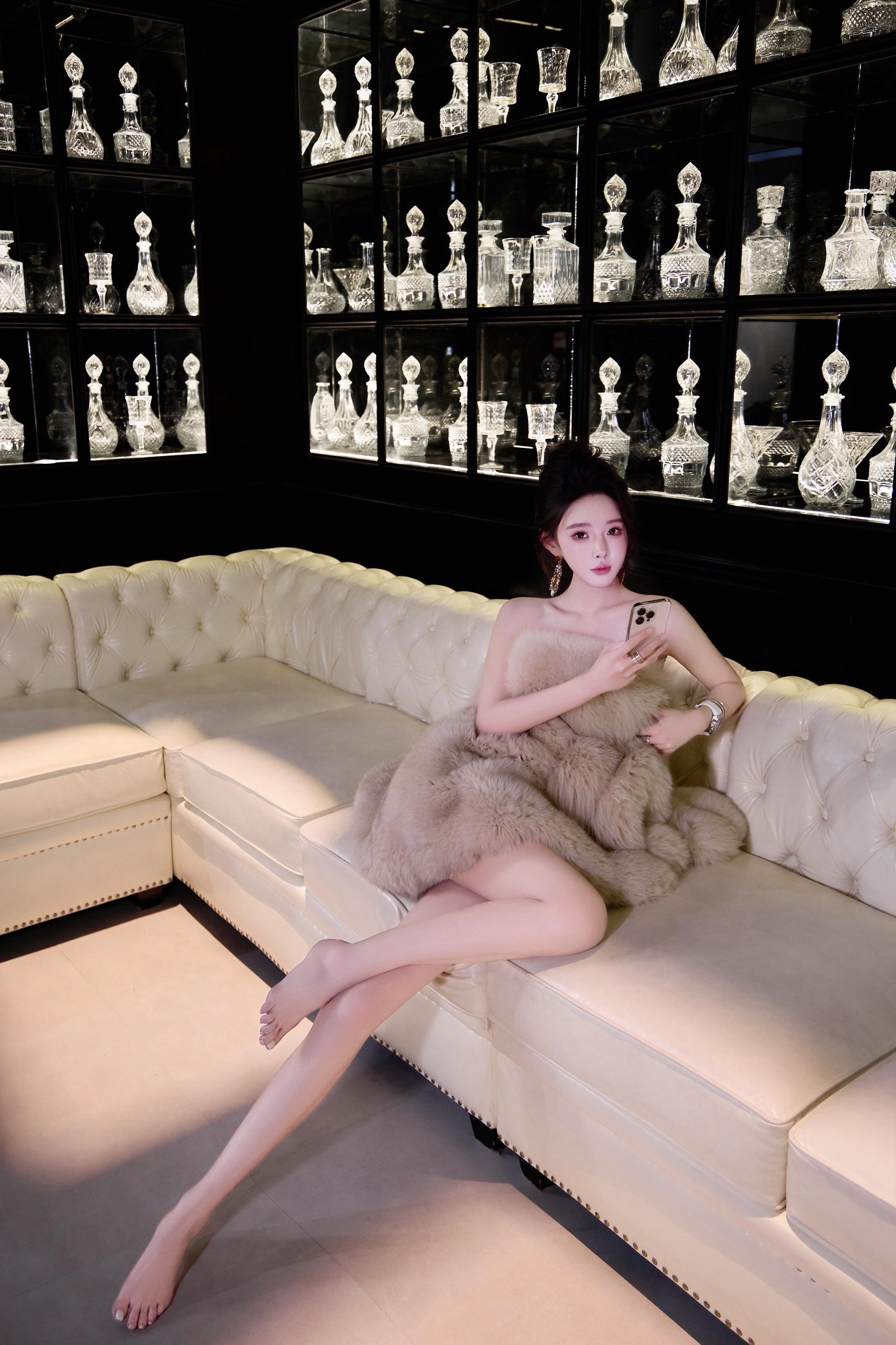 你盯着我看的时候 是觉得我好看还是好骗。