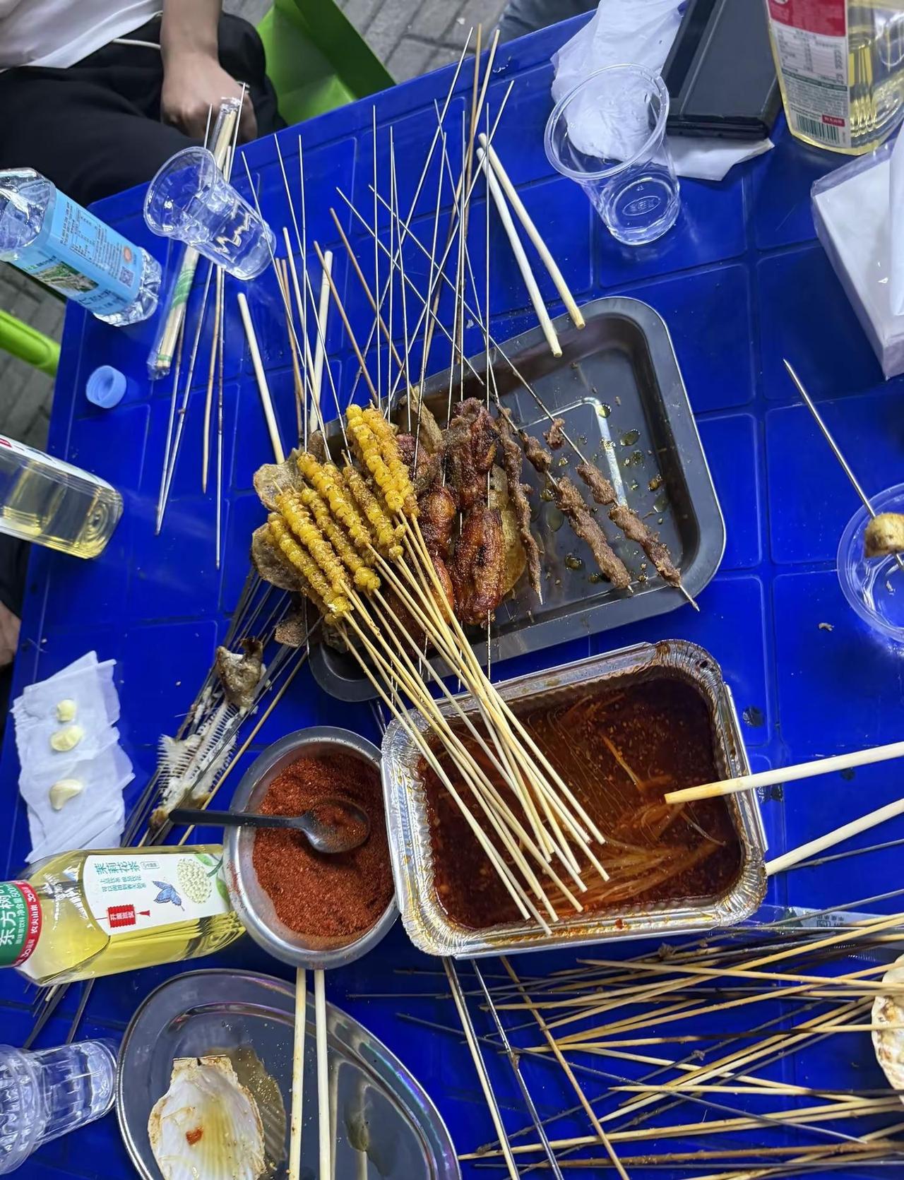 二十年🤩😜💃我们仍是我们🤭是每天都在一起😘干饭~开心～哈哈🥳每天下班
