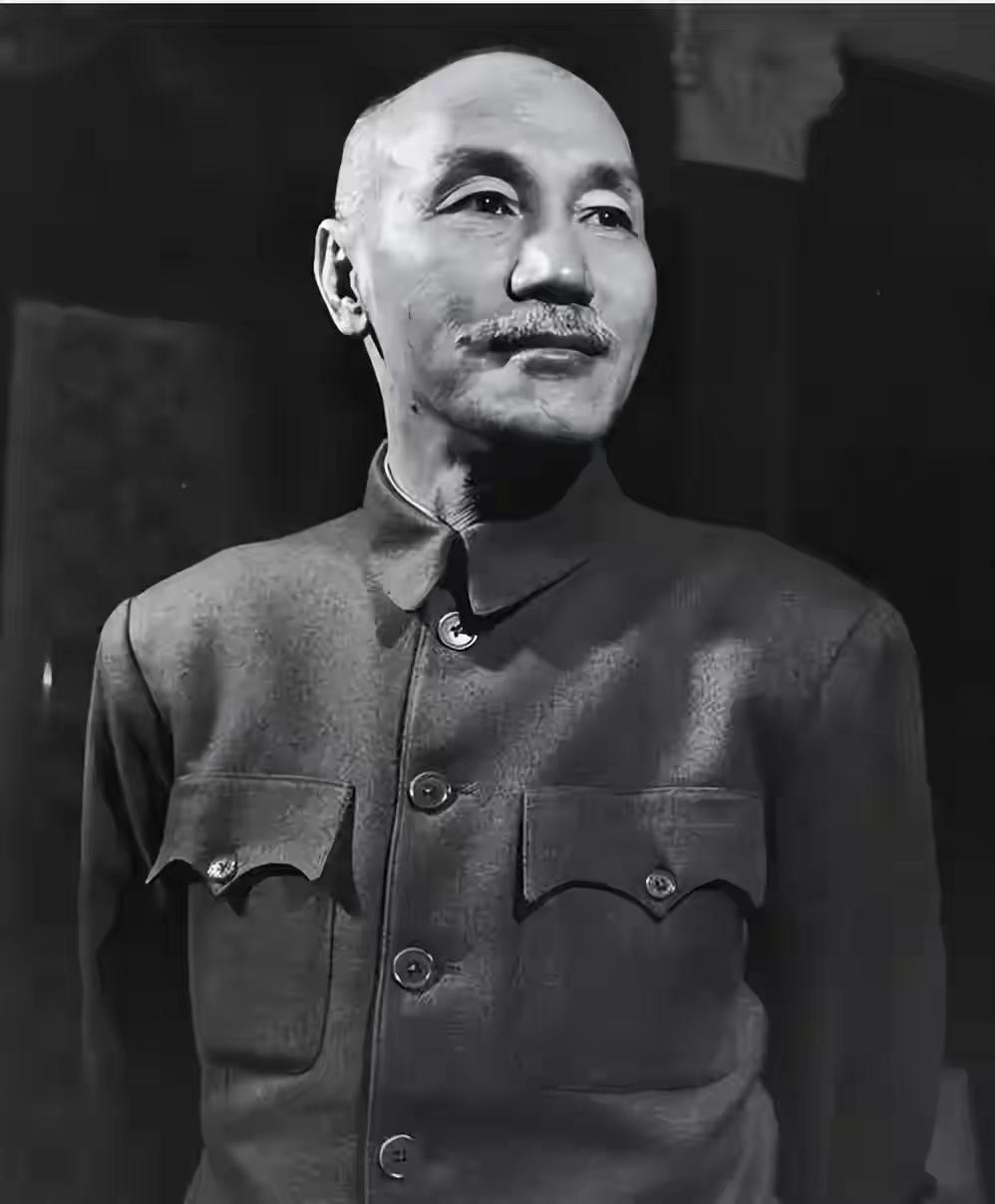 1959年杜聿明获特赦，蒋介石闻讯大喊：迅速把他老婆从美国弄回来

1959年1
