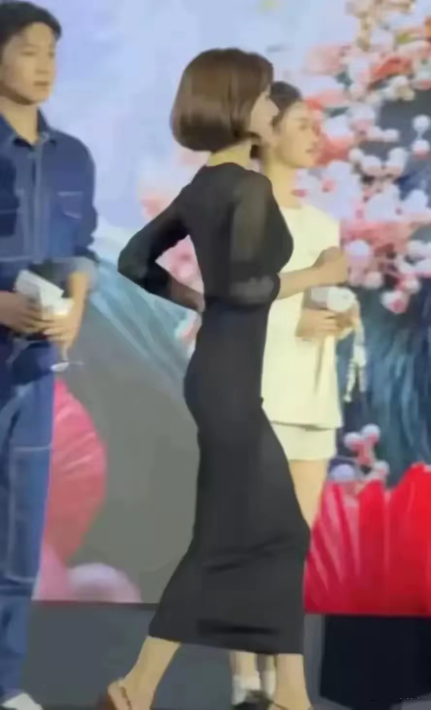 这一次，“畸形审美”的残酷反噬，在赵露思身上展现得淋漓尽致 