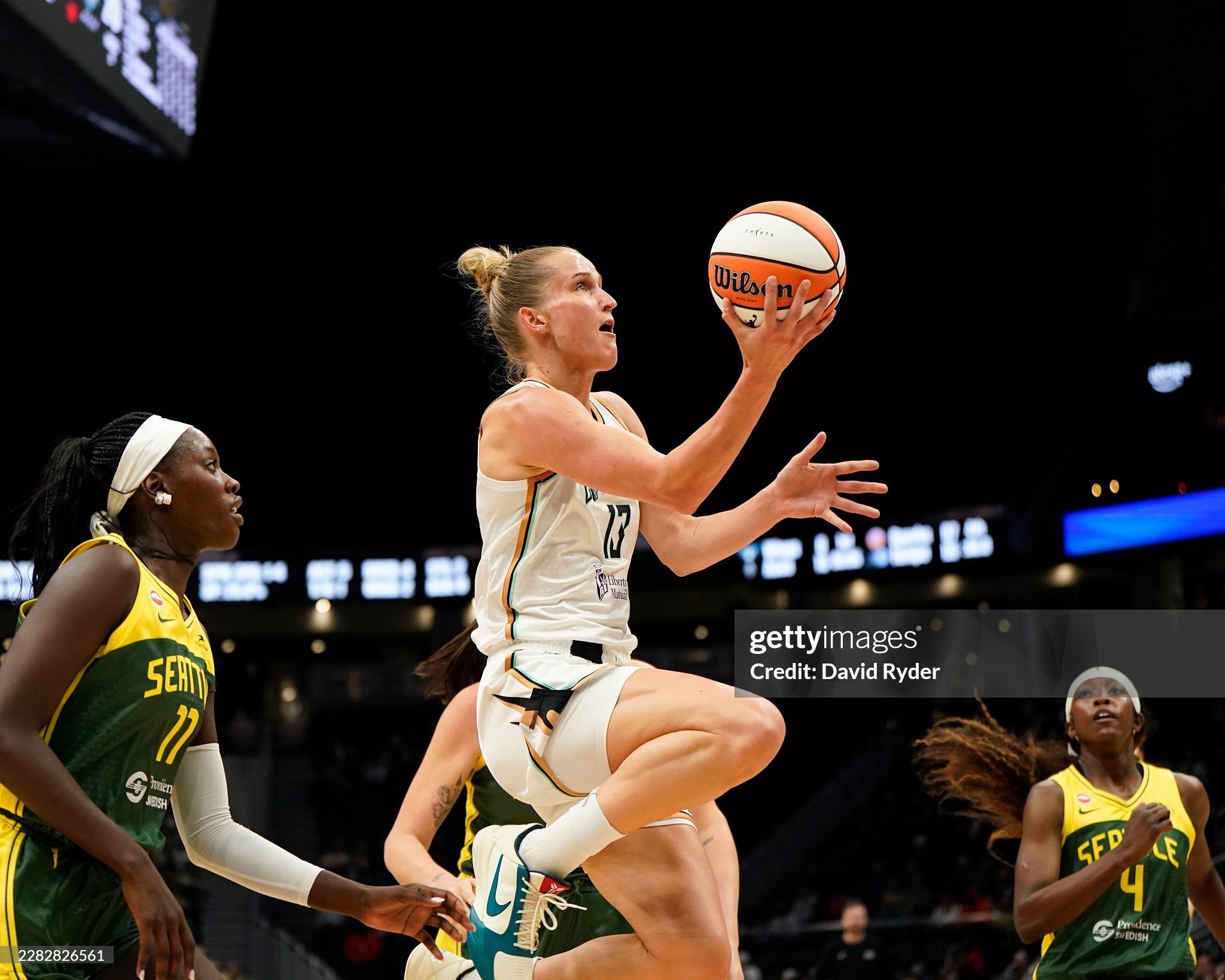 WNBA 菲比希谈自由人输风暴：“我认为这完全是关于我们自己的问题。我们需要一开