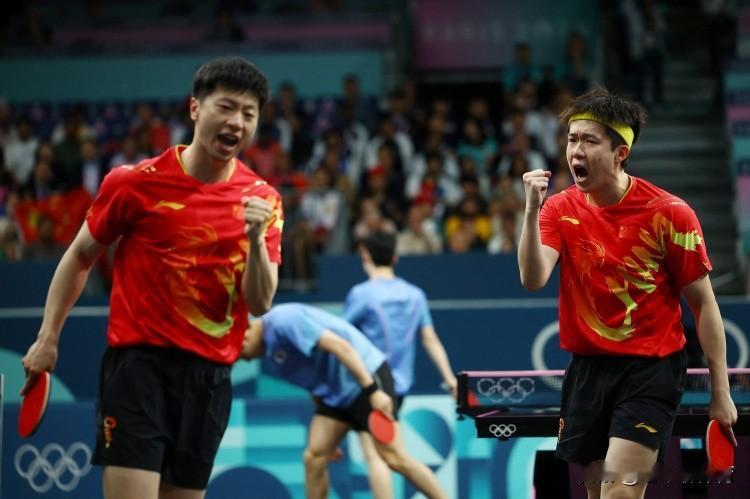 一代传奇的落幕，也是另一个传奇的开始！
他（王楚钦）第一个单项冠军，是他（马龙）