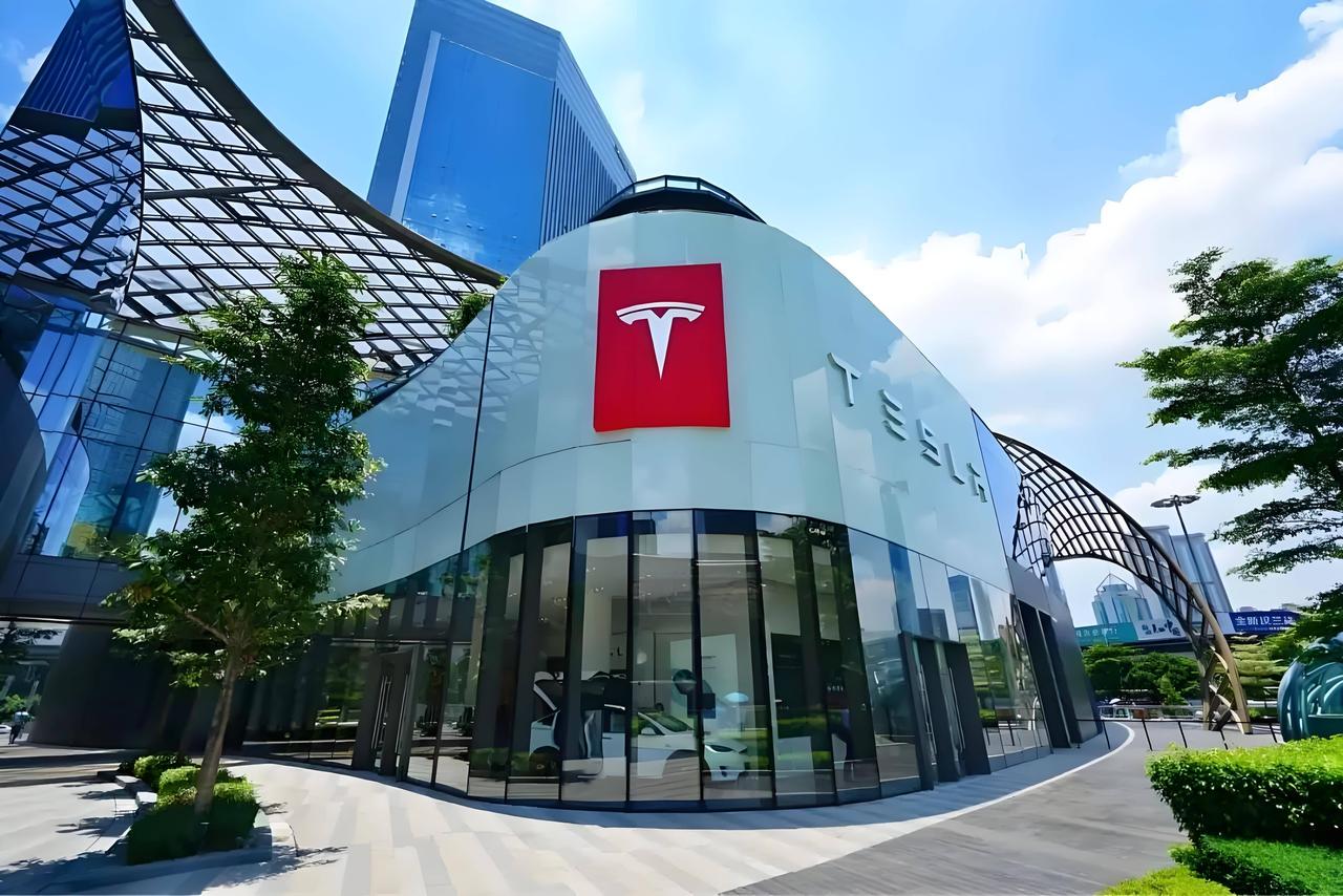 市值高达1.3万亿美元的特斯拉，长期被市场奉为科技行业的传奇企业。可翻看2026