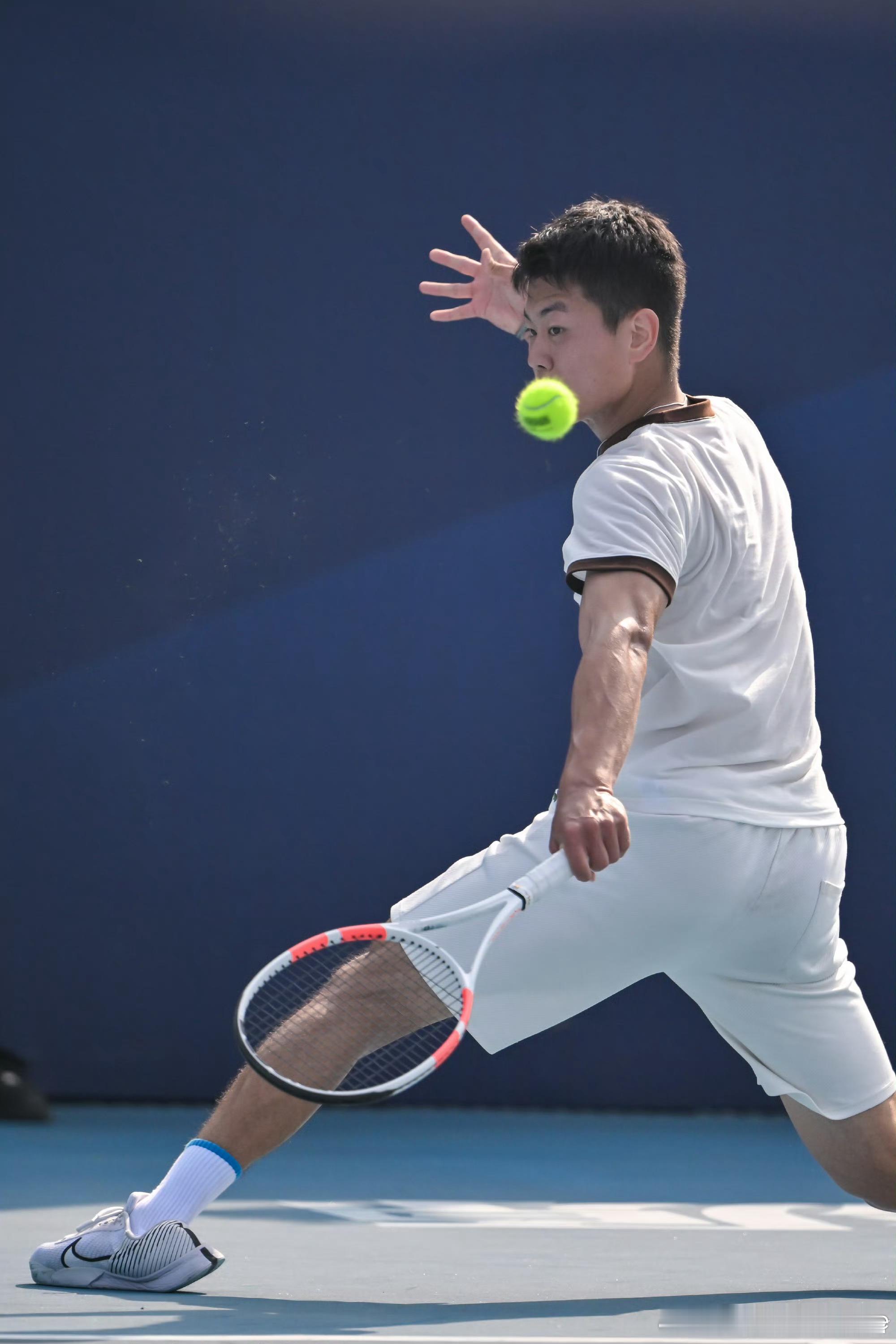 【ITF男子】🇪🇬M15男单首轮[WC]🇨🇳赵灵熙4-6/2-6🇷🇺