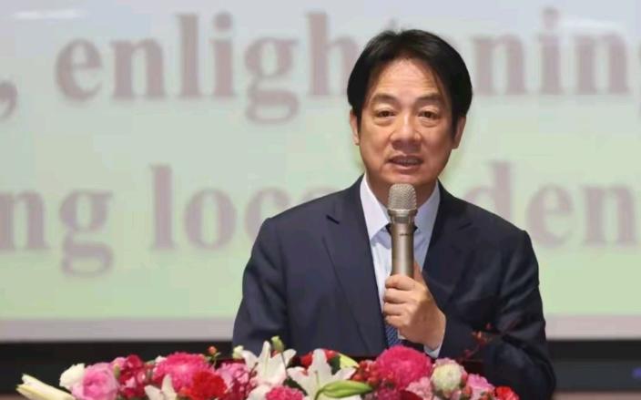 被迫取消出访的赖清德恼羞成怒了：“我想出去显摆，结果门被人堵了，堵门的人不让我走