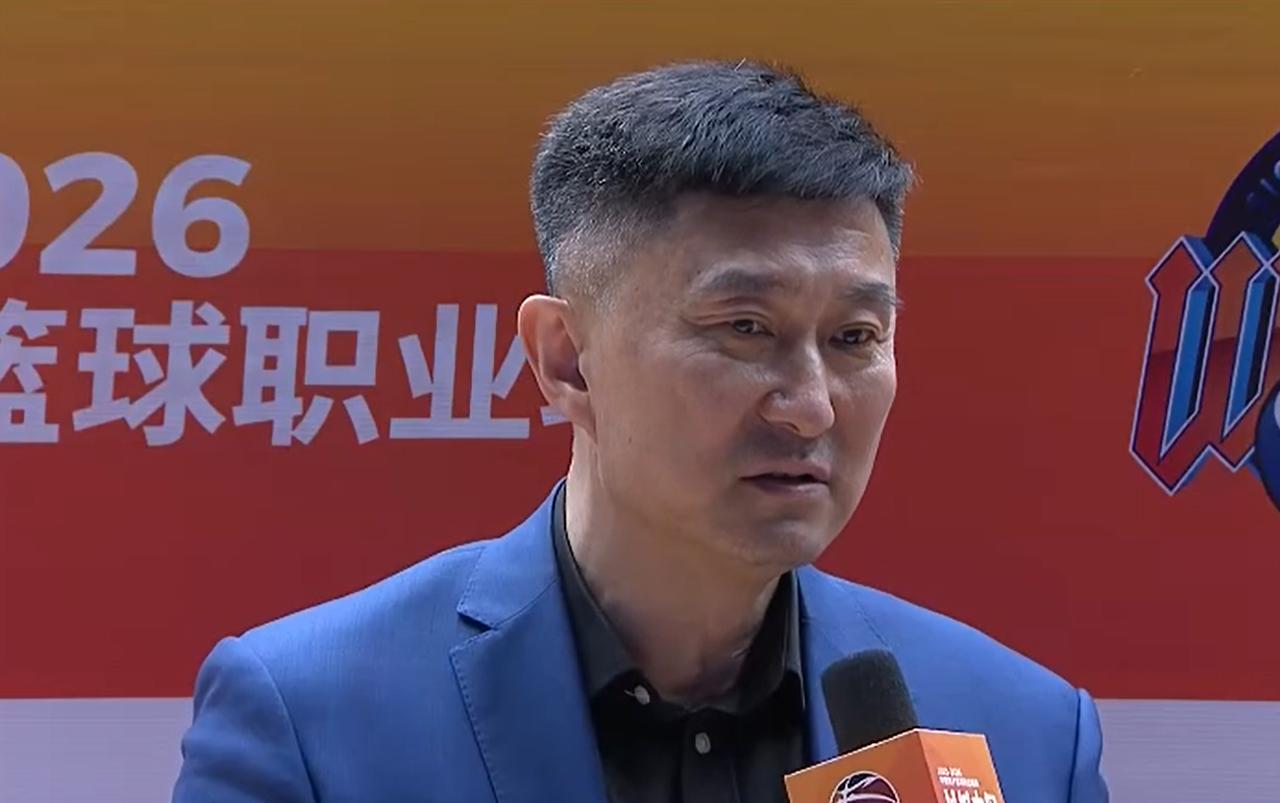 提前认输？杜锋谈到4大问题，都不利于广东队！CBA四分之一决赛，广东队与北京队的