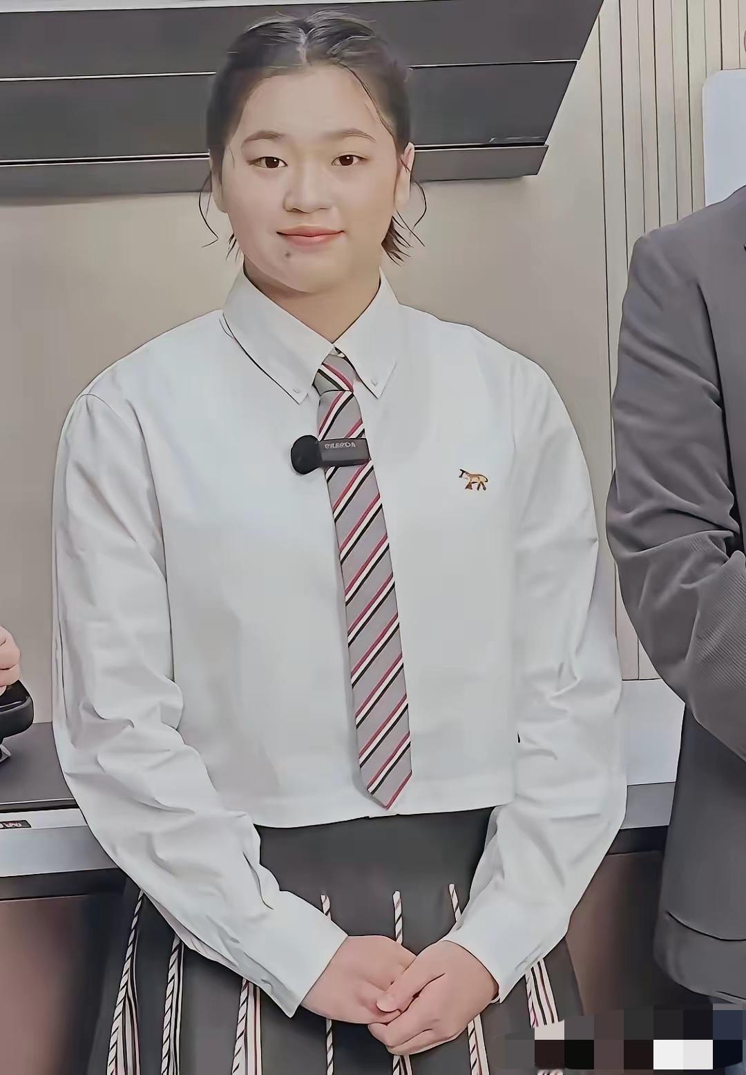 我问律师朋友，全红婵被网暴这事严不严重，他沉默几秒直言，性质远比我们想象的更恶劣