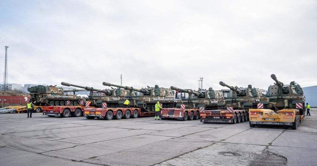 爱沙尼亚接收韩国制造的K9自行榴弹炮

爱沙尼亚国防投资中心宣布，该国已接收6辆