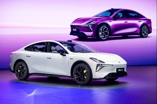 11月18日，深蓝L06正式上市，4款车型限时惊喜价13.29-15.49万元，