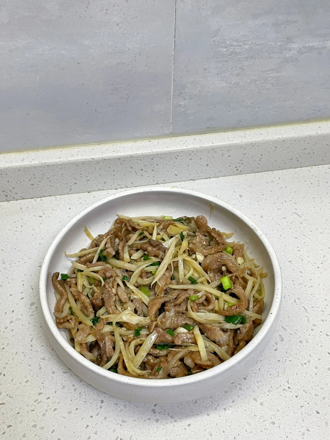 超级开胃的子姜肉丝，夏天必备下饭神器🤤