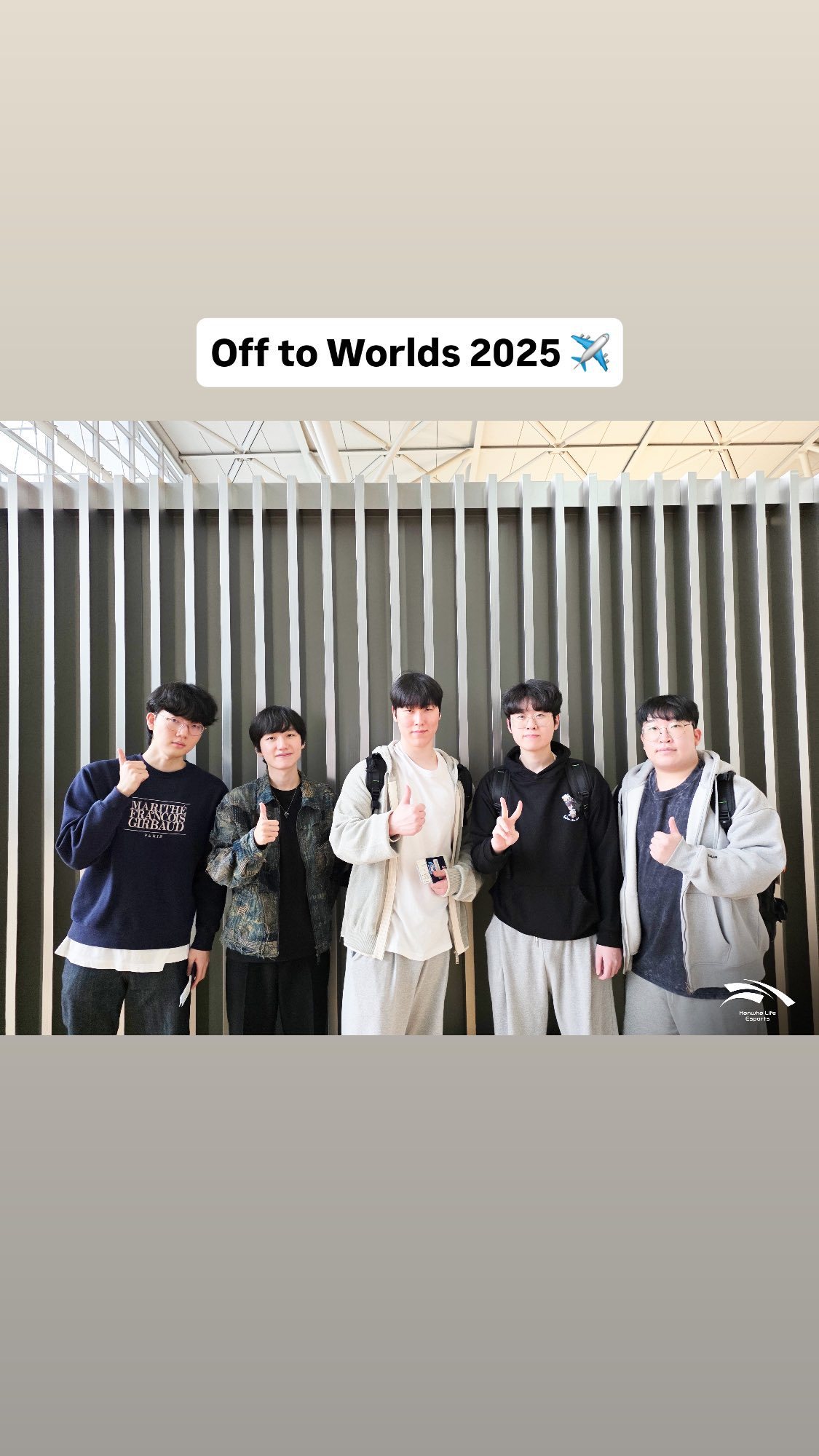 HLE官方ins发布合照📷五小华出击worlds25✈️英雄联盟s152025