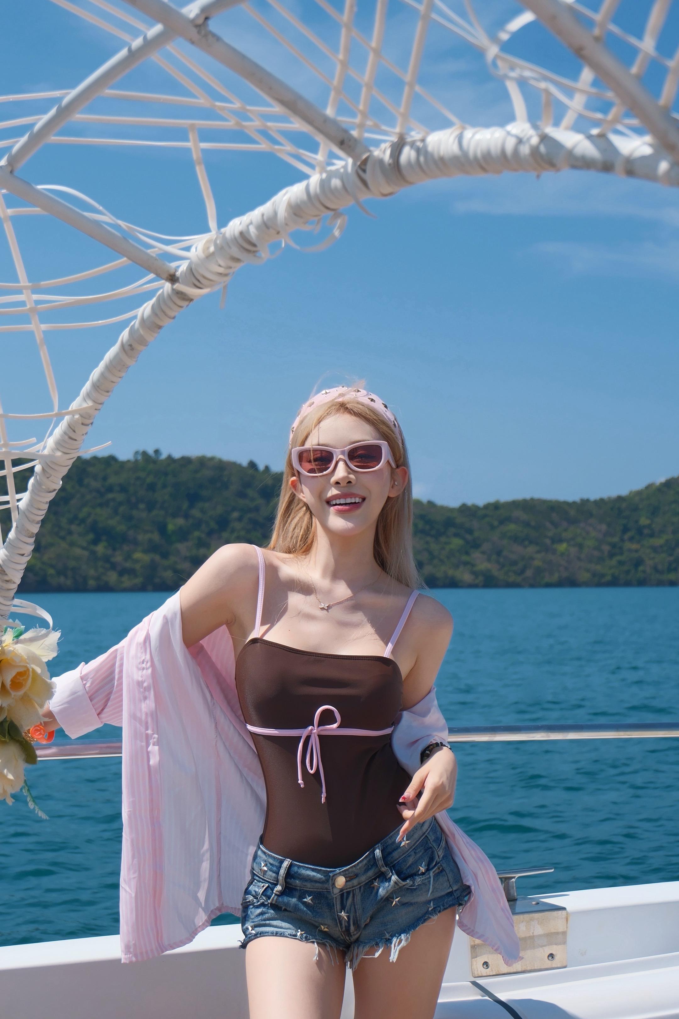 🛳 •̆₃•̑ 🛳