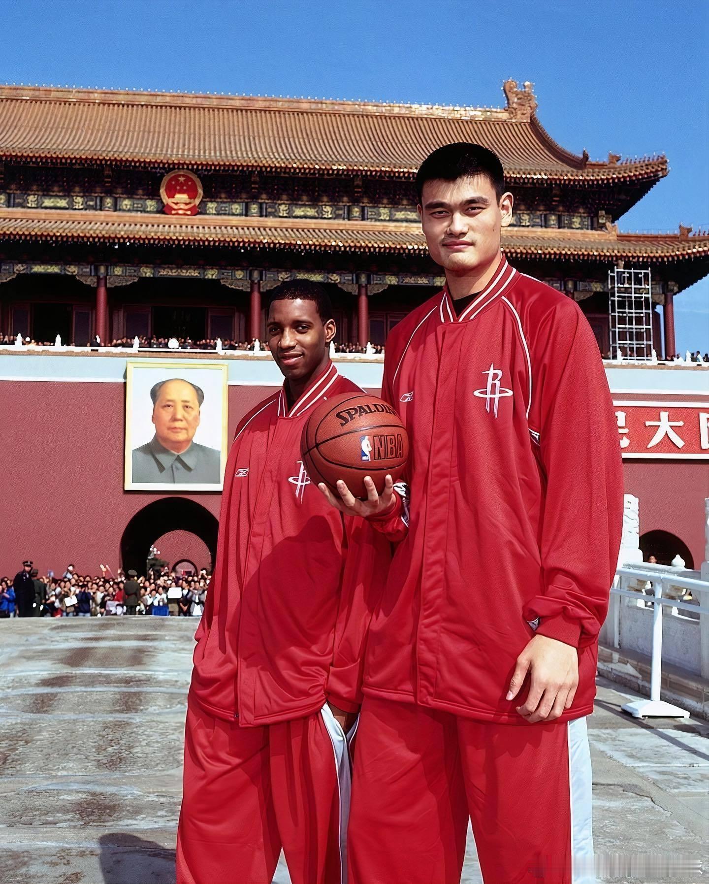 【记忆中的火箭🚀】𝟐𝟎𝟎𝟒 𝐍𝐁𝐀中国赛火箭和国王𝟐𝟎𝟎?