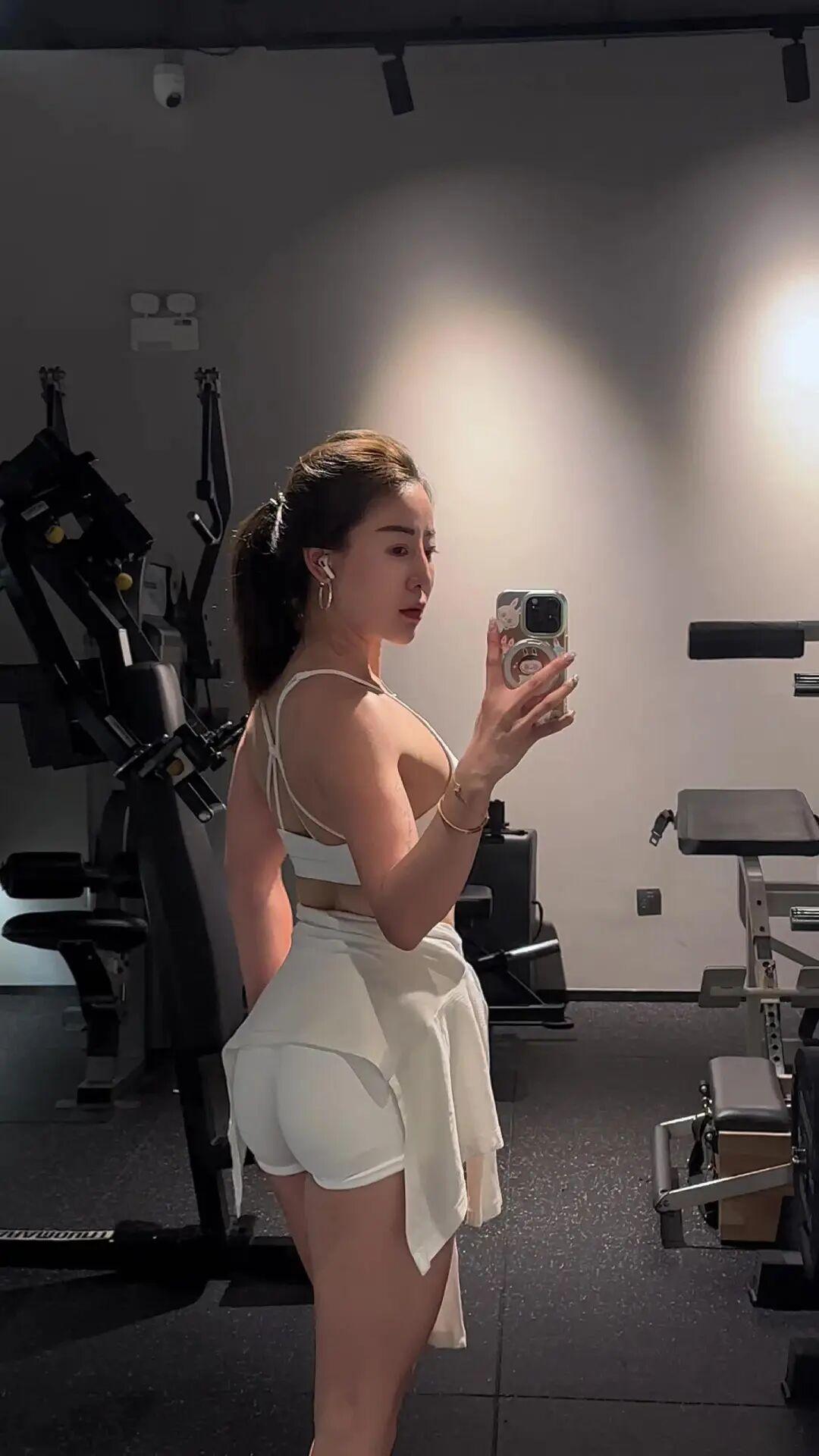为什么成熟的女人越来越受欢迎[kiss]