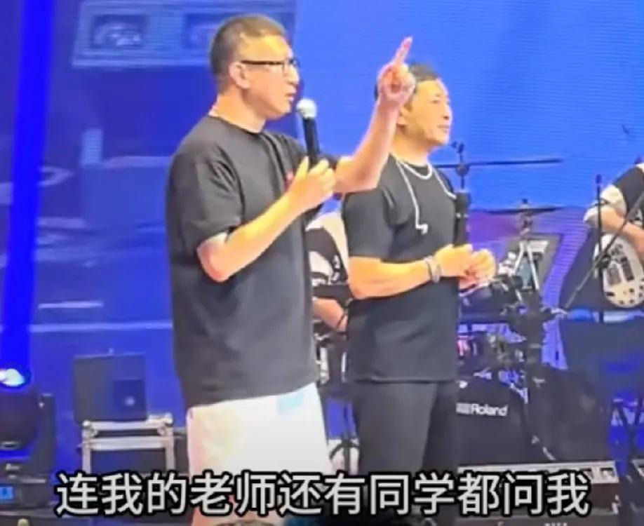 孙红雷引发热议！
7月24日，孙红雷突然引发了热议，起因是他在活动上回应了自己移