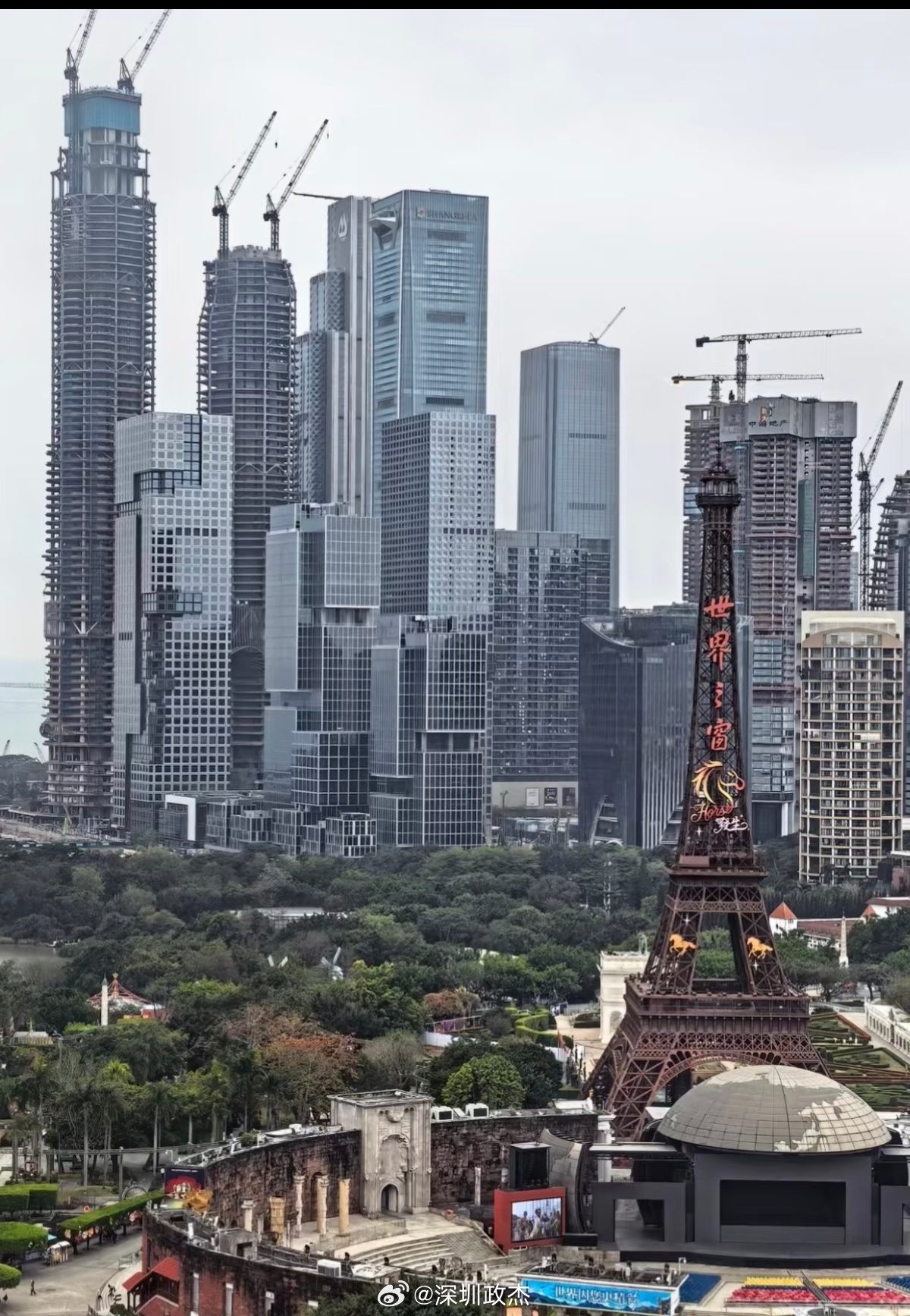 深圳现在最新写字楼空置率31%左右，南山和福田是最低的，只有20-25%空置。 