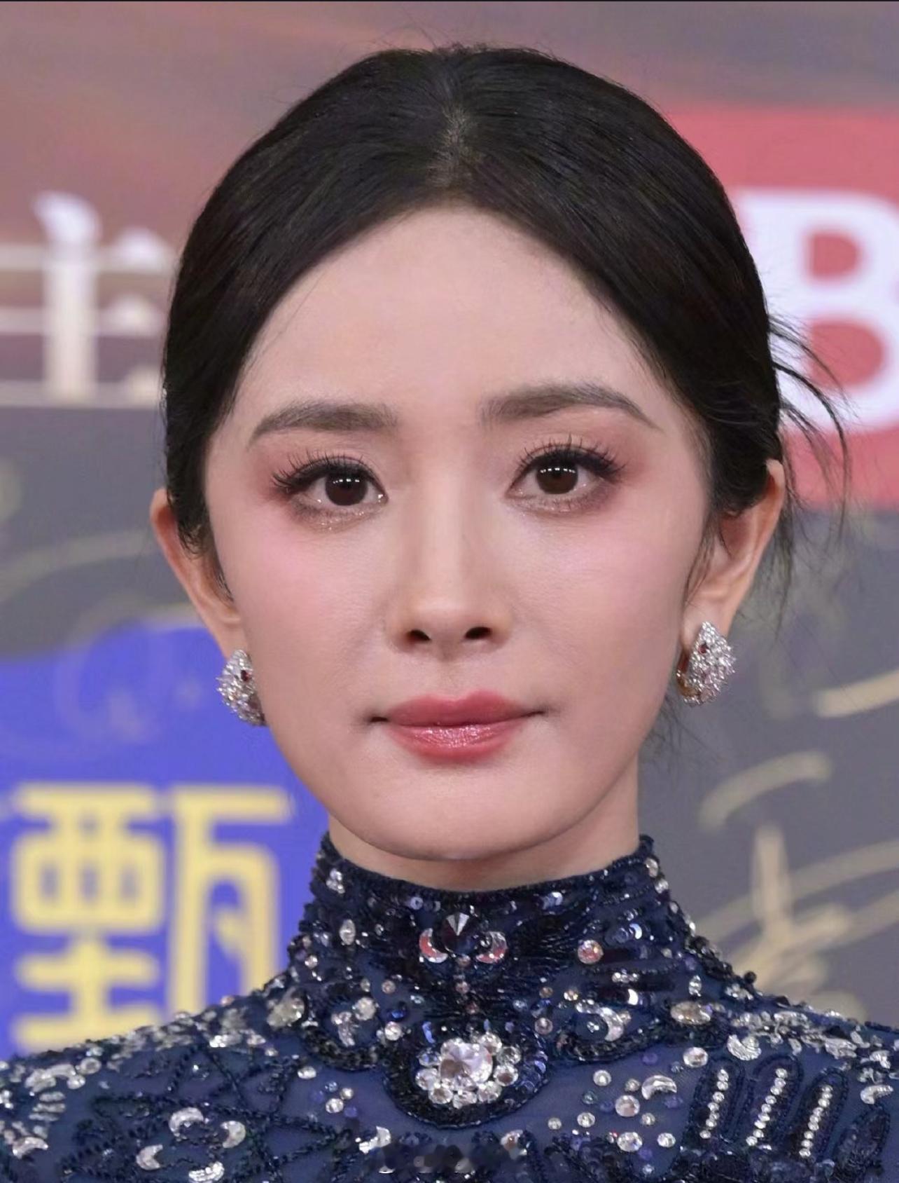 生图还得是85花微博之夜上杨幂、刘诗诗、唐嫣生图，确实个个都耐看，85后基本都是