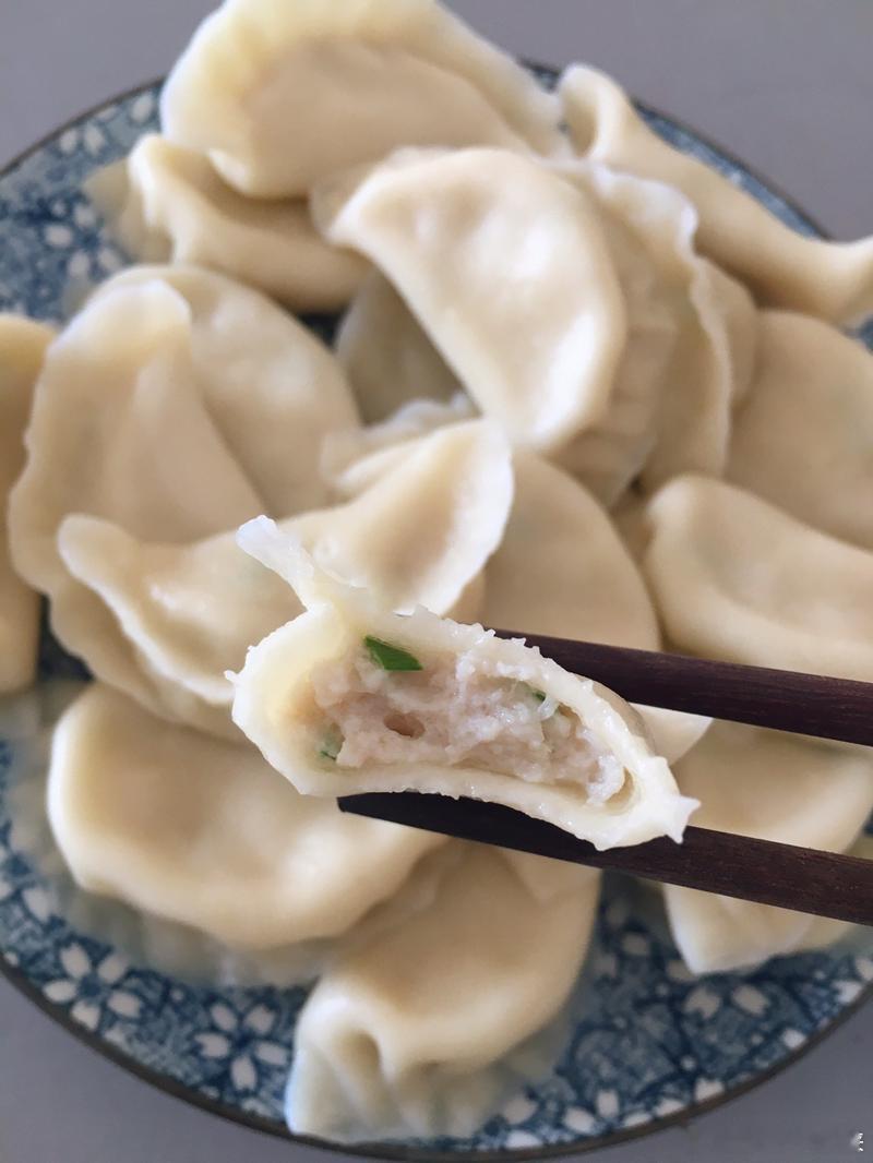 活捉青岛野生宣传大使两枚！最近陈梦任嘉伦同游青岛来了一波梦幻联动，大明星和奥运冠