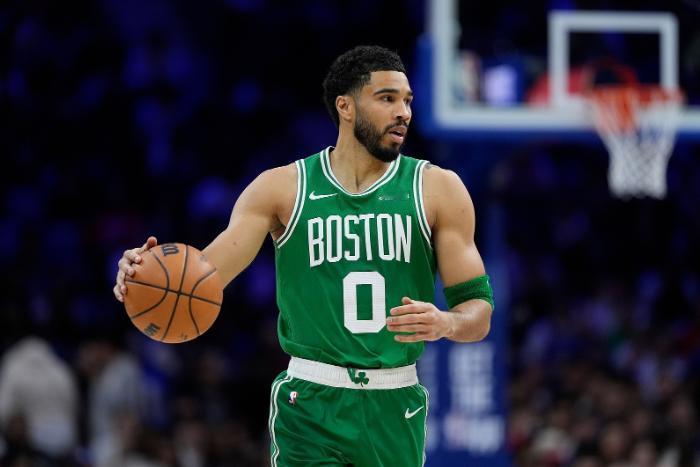 NBA今天公布了新赛季的全部赛程，凯尔特人官方列出球队新赛季必看比赛Top5。具