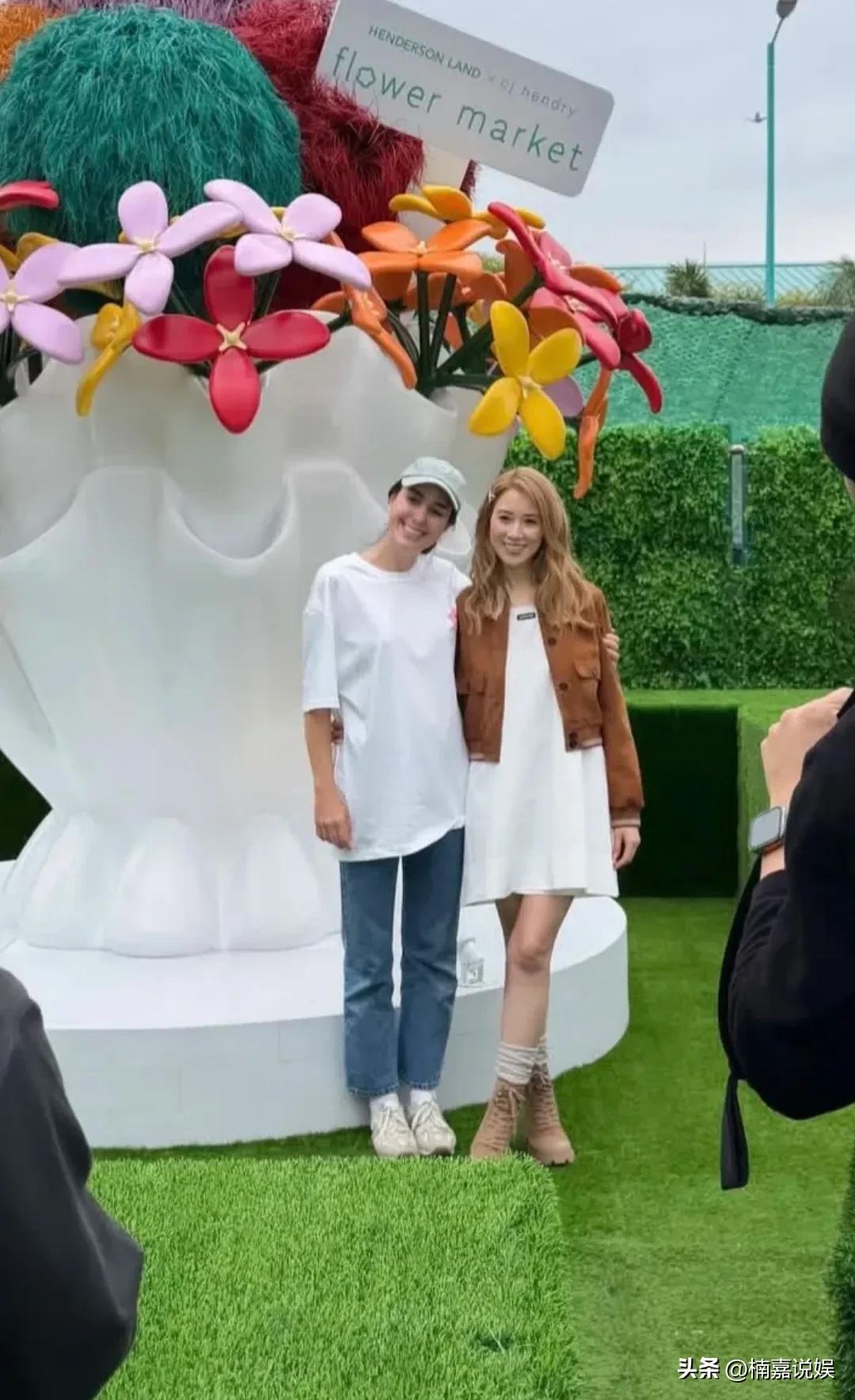 香港顶级豪门媳妇徐子淇，和国外知名艺术家共同打造毛绒花海，生图美得不可方物！
她