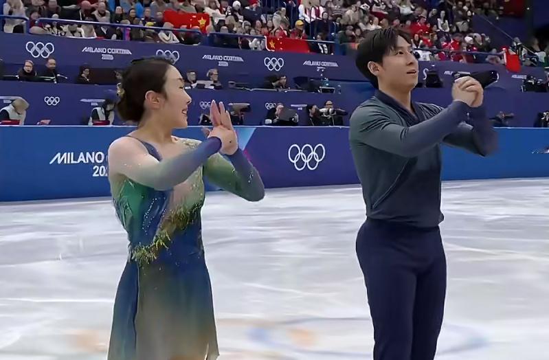 米兰冬奥会花样滑冰双人滑，隋文静/韩聪自由滑得到135.98分，以总分208.6
