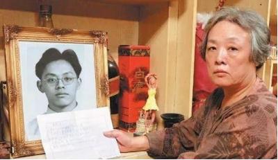 [浮云]1997年，士兵江国庆强奸女童被判死刑，枪决前江国庆咬牙切齿地诅咒说：“