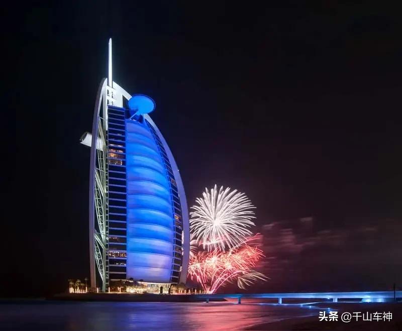 阿联酋迪拜的地标酒店被炸，等于给美国在中东的小跟班们上了生动一课，让他们知道了允