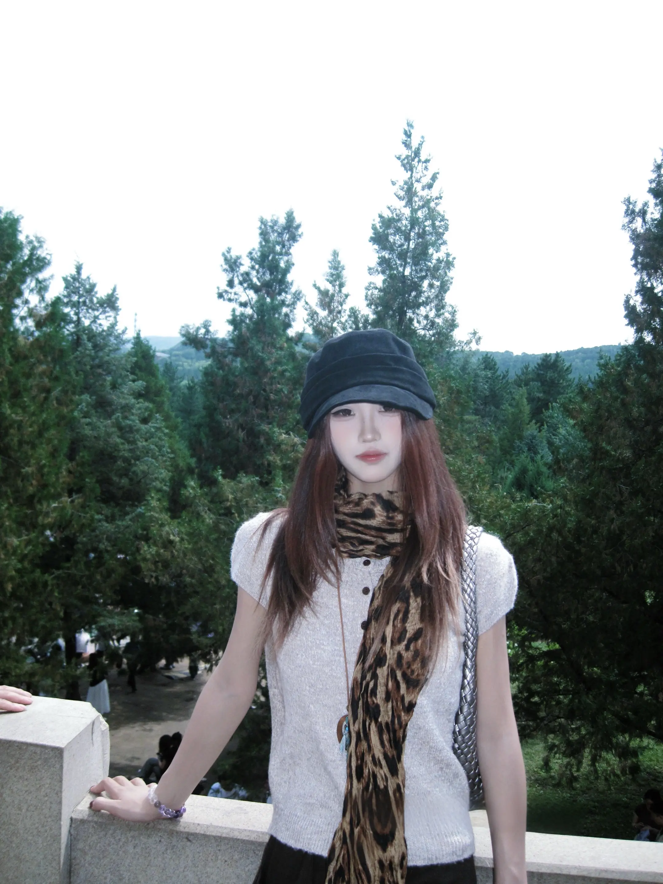 俯仰流年二十春，方悟尽此自由身