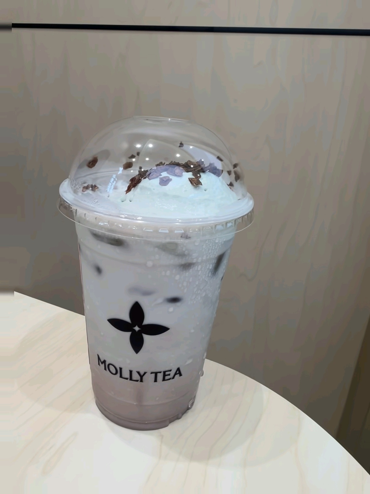 茉莉奶白 爆单从来没喝过这个，好喝吗？ 