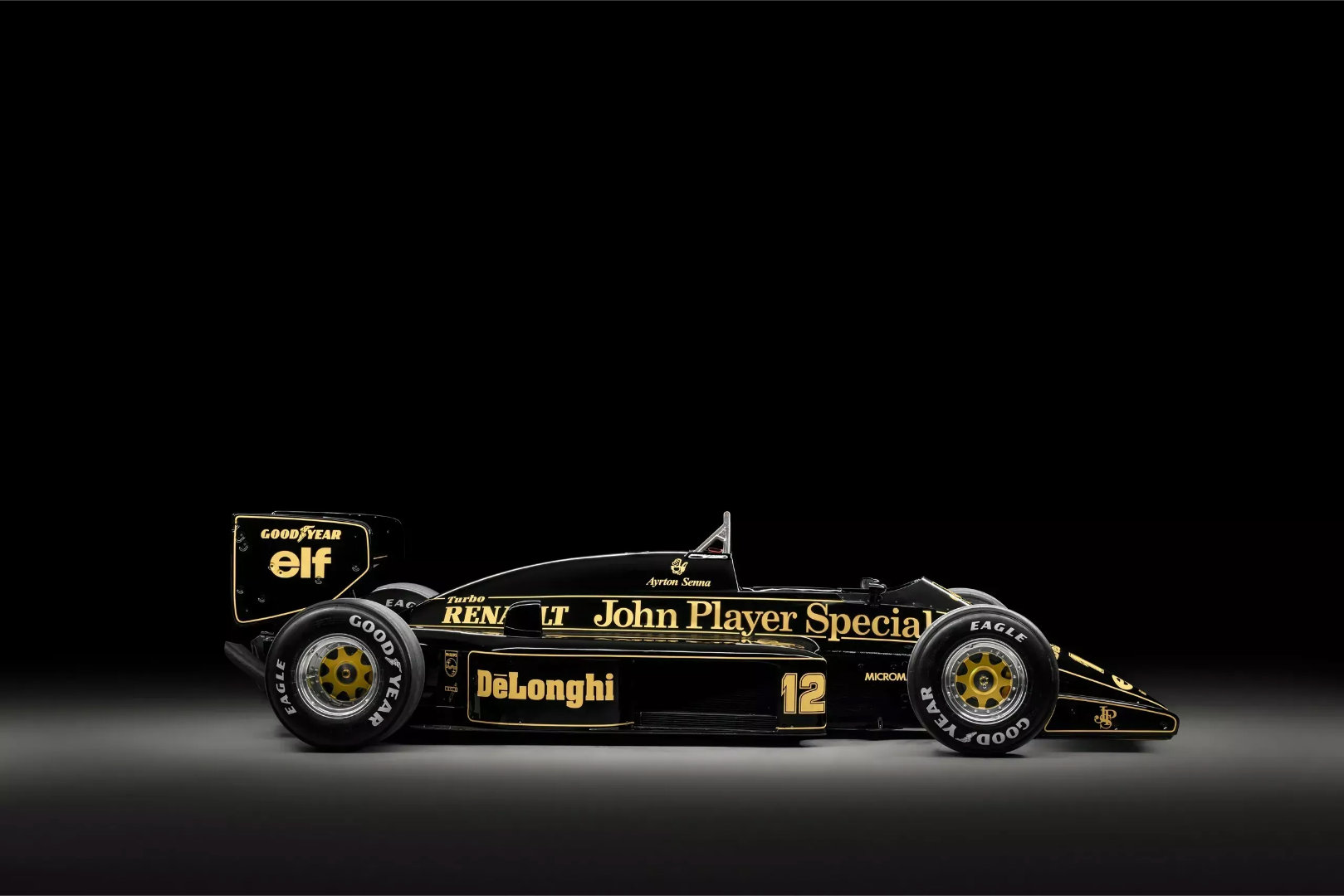 车市热门 John Player Special黑金涂装，1986赛季的98T 