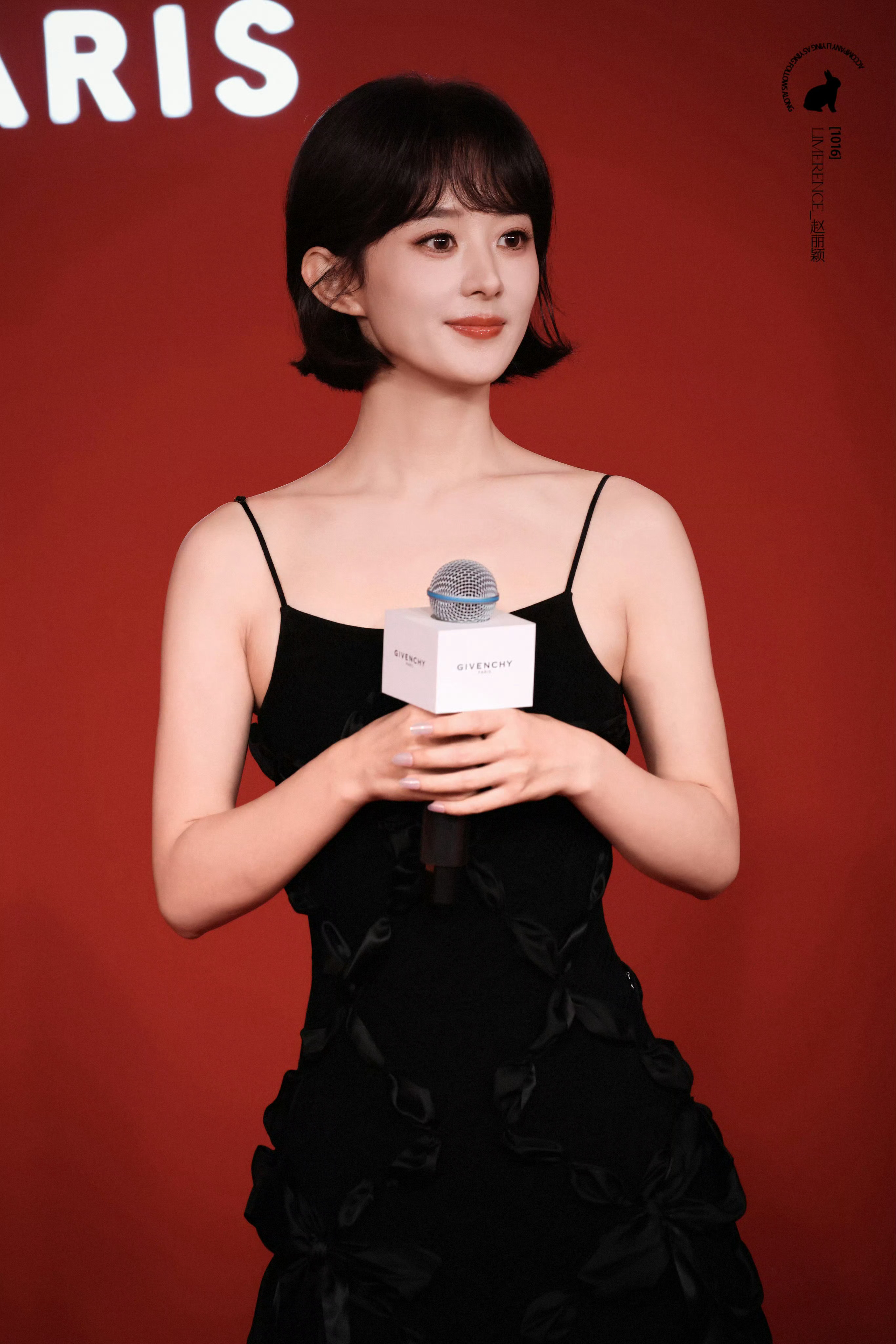 赵丽颖赵丽颖造型师审美zly赵丽颖纪梵希吊带黑裙zly赵丽颖休息的状态美极啦！！