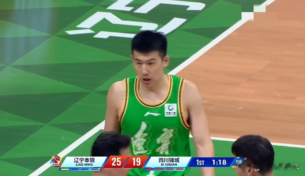 辽宁本钢球星付豪真是太不受重视了！在今天辽宁本钢主场迎战四川锦城的比赛中，目前双