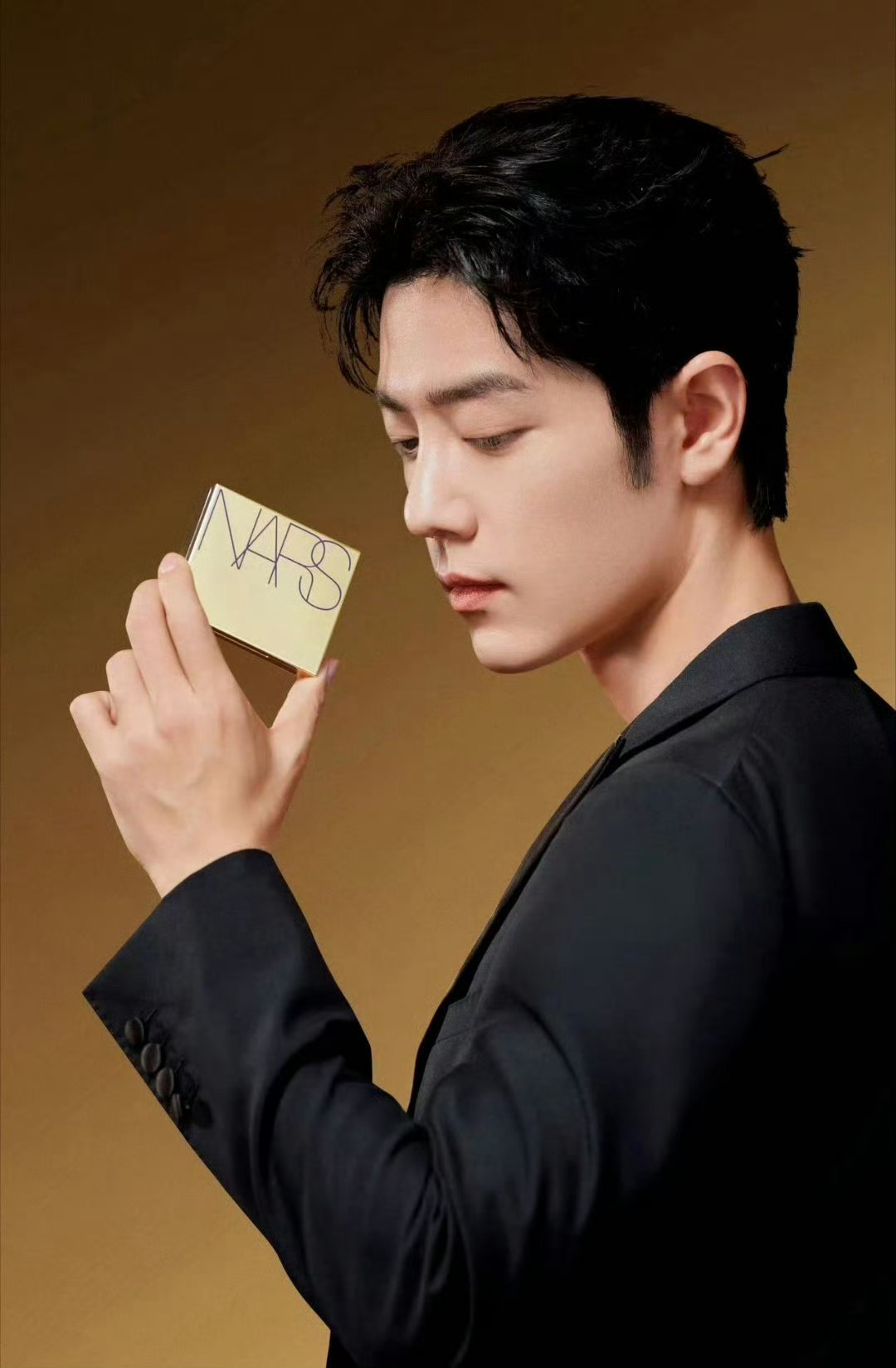 天生有一副精致的容颜！  好会长 ，刚好长成我老公的样子[太开心]#肖战定格闪耀