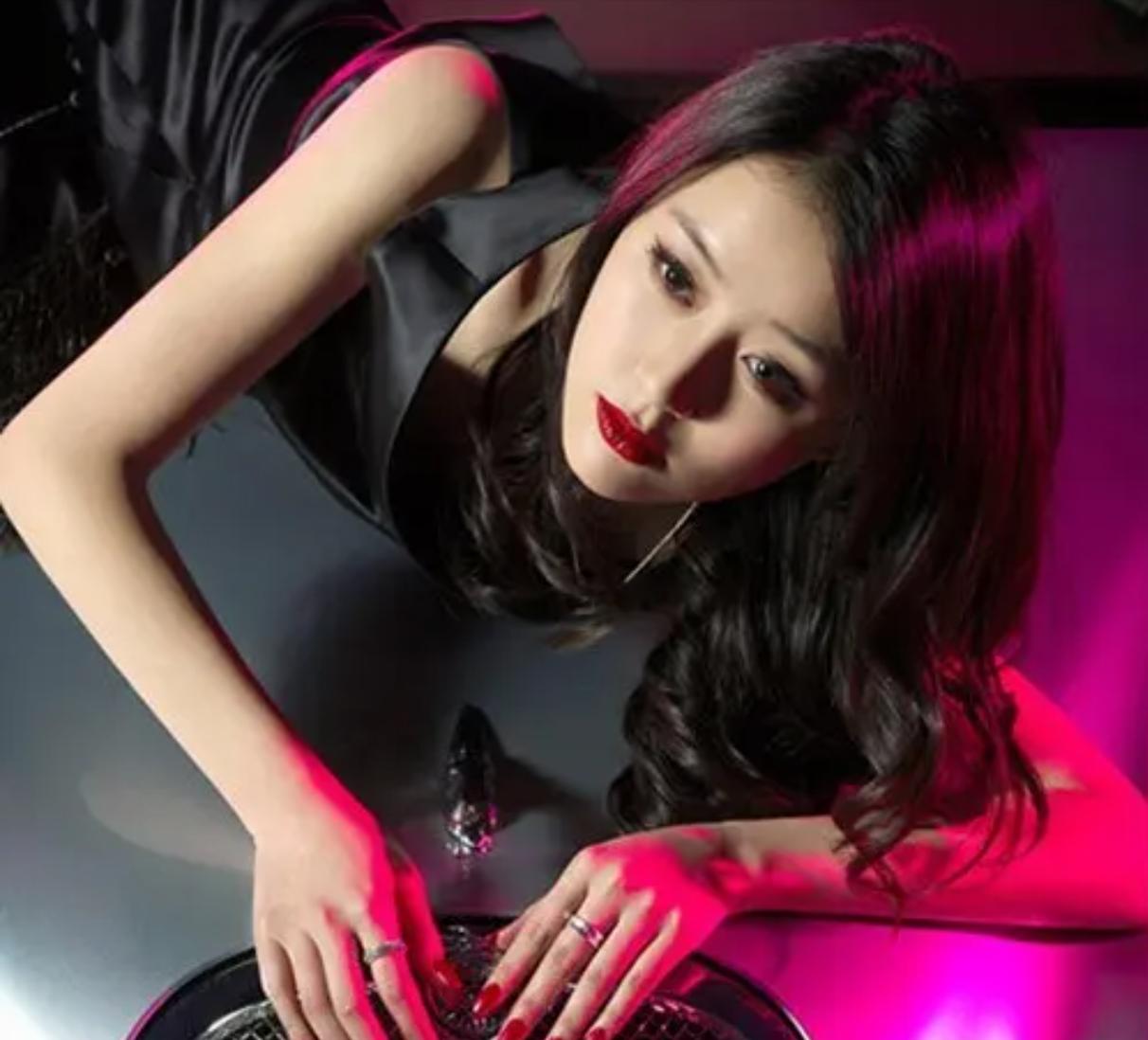 又是美人计！我驻外工作人员因贪图美色被仙人跳，被策反
根据海峡网4月15号发布的